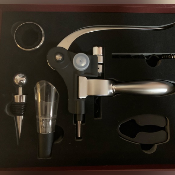 Rabbit corkscrew set. Silver. Never used. - Picture 3 of 3